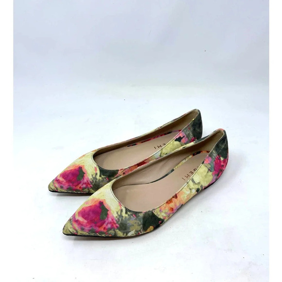 M. Gemi Abstract Watercolor Pointed Toe Flats Size 37 / US 7 - Picture 6 of 8